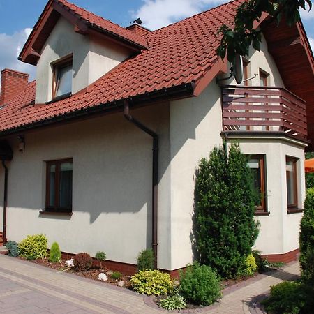 Dom Z Ogrodem Villa Limanowa Exterior photo